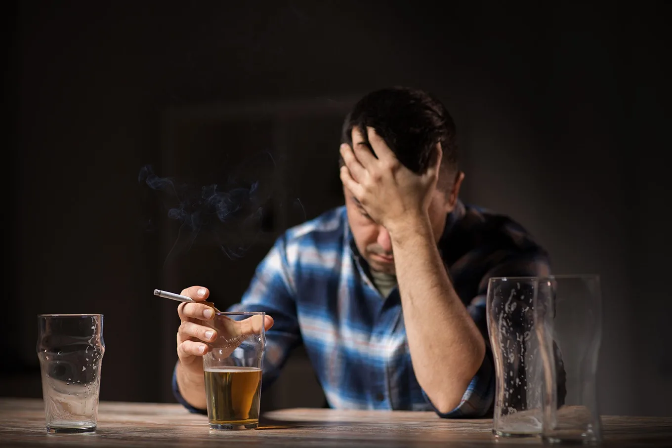 Alcohol Abuse vs. Alcohol Dependence: 5 Signs of Each