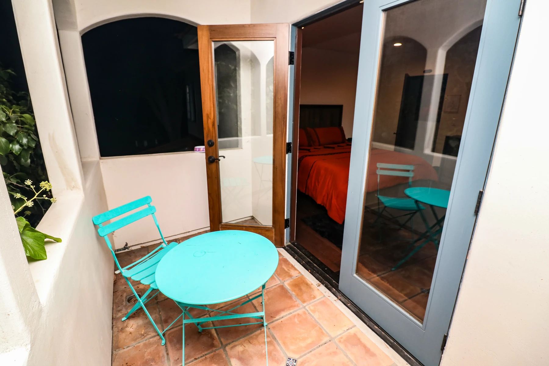 Bedroom with balcony at Spanish Villa